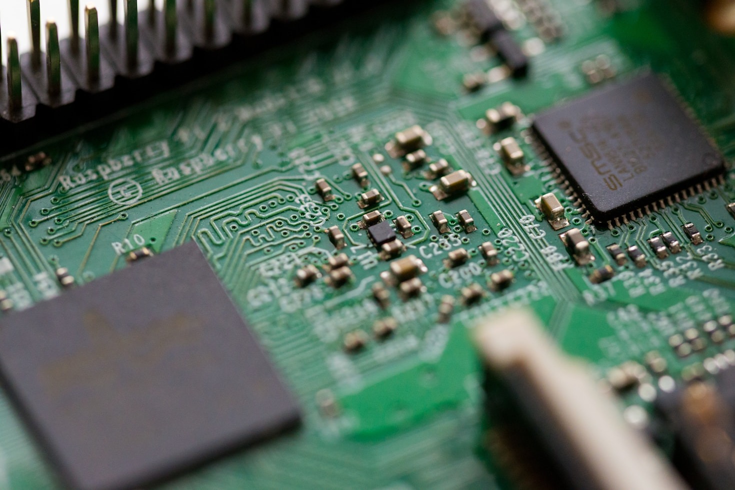 Tips for Saving Money on Electronics Purchases
